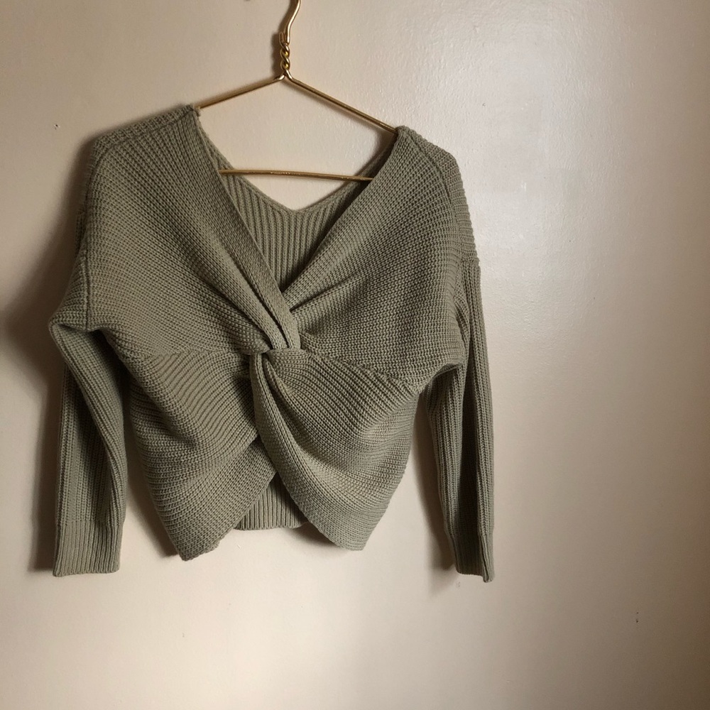 SOLD Crop sweater
